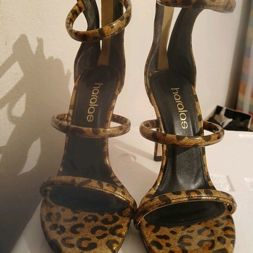 Haralas sandals new, size 36, black and brown