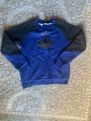 Adidas Hoddie kids used for 9-10 years