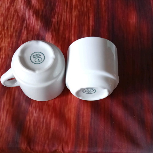 Coffee mugs used, set of 2, white porcelain