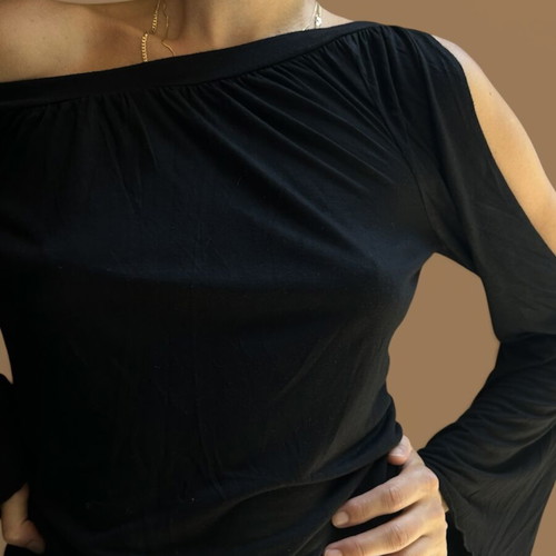 Y2K black off shoulder top with cut out sleeves like new
