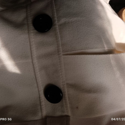 White coat XL used with belt and two pockets