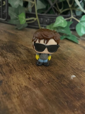 Funko Kinder Joy Steve Upside Down Stranger Things new