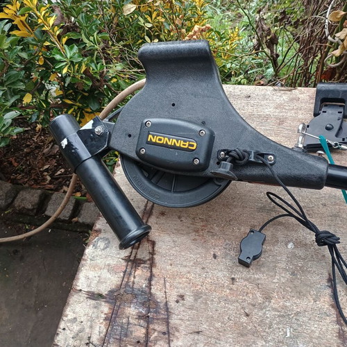 Cannon Uni-Troll 5 Handheld Downrigger like new with accessories gift