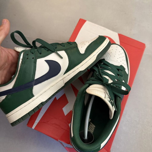 Nike Dunks sneakers size 42 like new, green