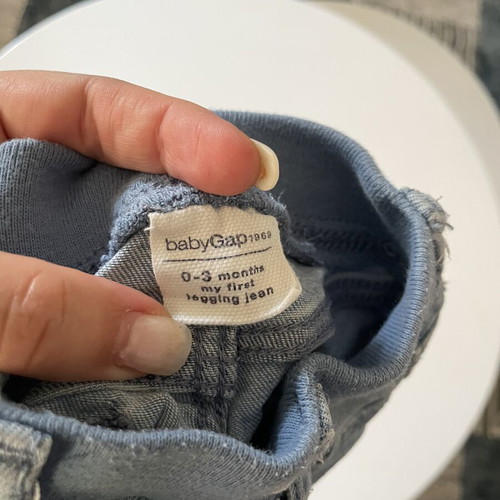 Baby jeans like new, size 0-3 months, Gap brand