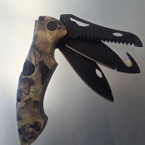 Alpine Rabbit Camouflage Knife like new with 3 blades for small game