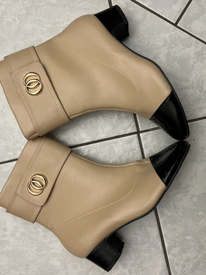 Tulipan women's ankle boots size 41 like new, beige