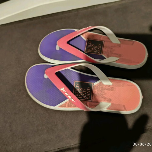 Rider children's flip-flops size 33 like new, multicolor