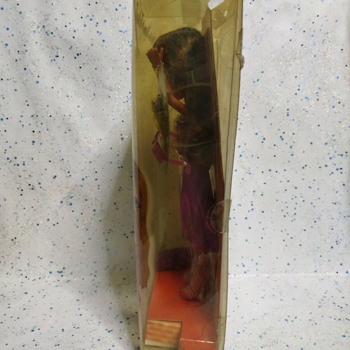 Bratz Yasmin Fashion Show Sleep Wear new with damaged box