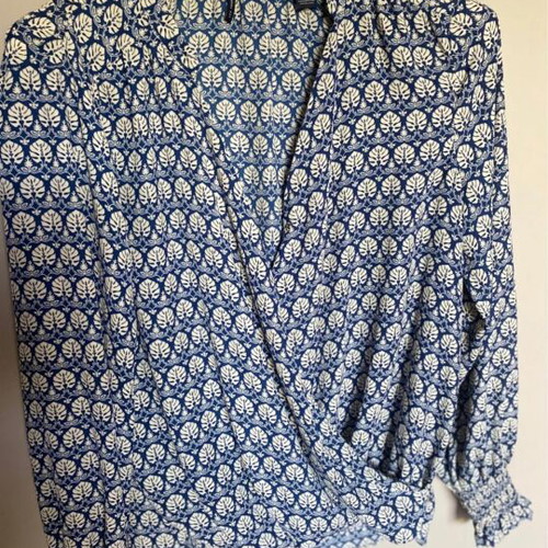 Scotch Soda blouse XS like new, white and blue