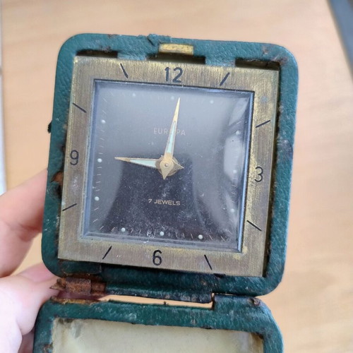 Europa vintage mechanical travel clock 7 Jewels used, green leather case