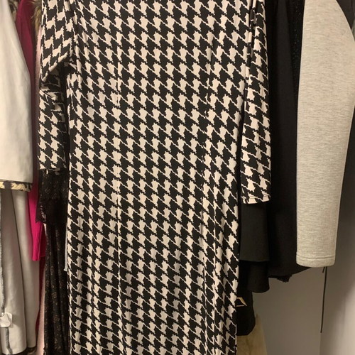Black and white dress XL like new
