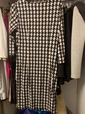 Black and white dress XL like new