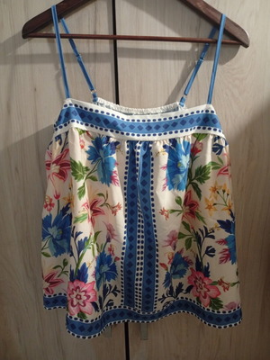 Shein women's floral print top XL, white and blue