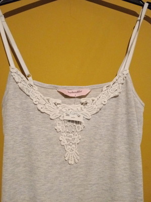 Hunkemöller top with crochet decoration, size S/M, new, grey