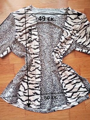 Animal Print Women's Blouse like new, size L to XL, black and beige