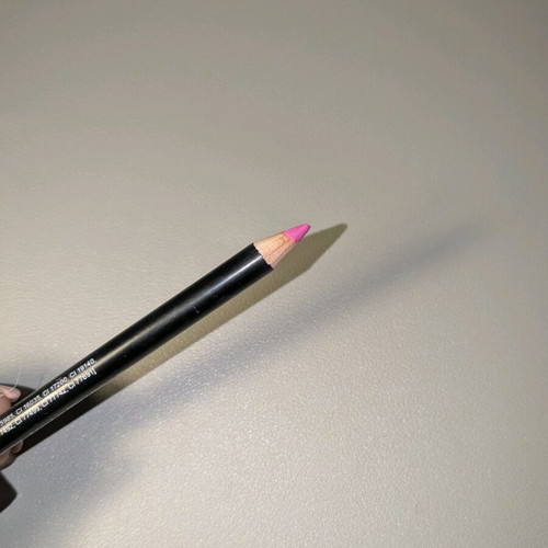 Lip liner Fashion make up No 18 new