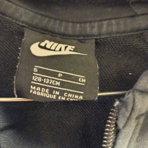 Nike Swoosh Hoodie like new, black, sizes 128 cm and 134 cm