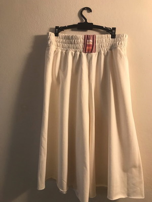 Body Talk Women's High-Waisted Zip Culottes new, size L, white