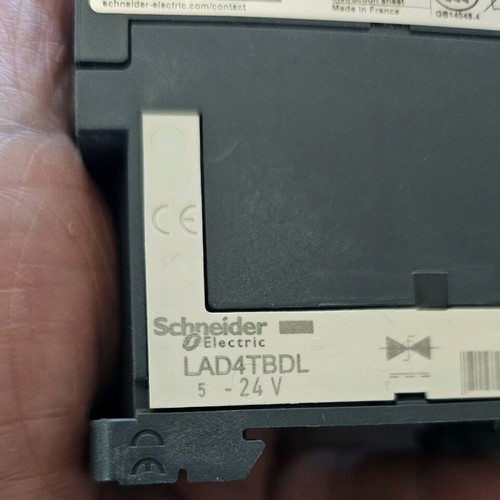 Schneider Electric TeSys industrial power relay 3 contacts 24V LC1D18BD new