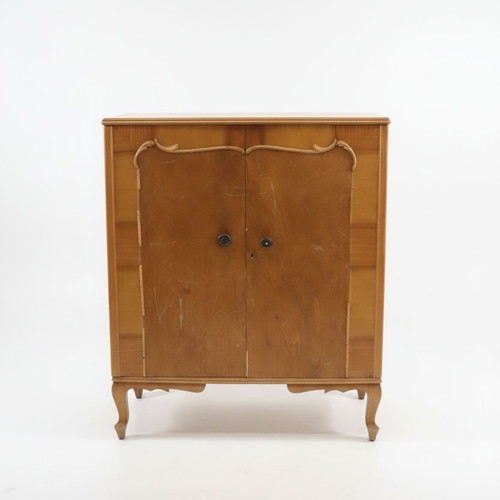 Vintage drawer cabinet used with shallow drawers and curved legs