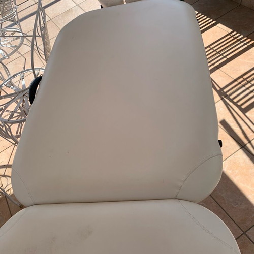 Aluminum Massage Bed 10.5 kg like new