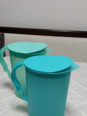 Κανάτες Taperware σαν καινούργιο, σετ δύο