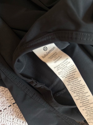 Lululemon sports dress black size 8 like new