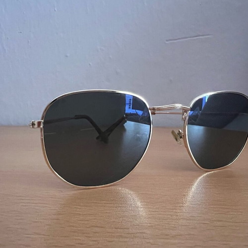 Sunglasses used, worn few times