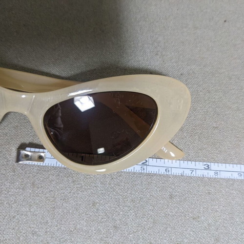 Cateye sunglasses used, girls, beige