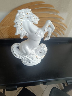 Vintage porcelain horse figurine used, decorative 37×25 cm