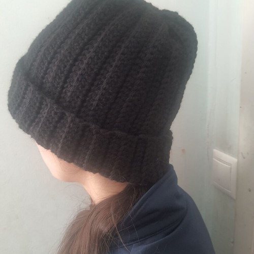 Knitted handmade hat new, unisex, black