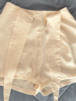 Bershka shorts XS like new, summer fabric