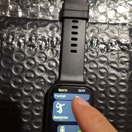 Smartwatch sport style new with Bluetooth and fitness features