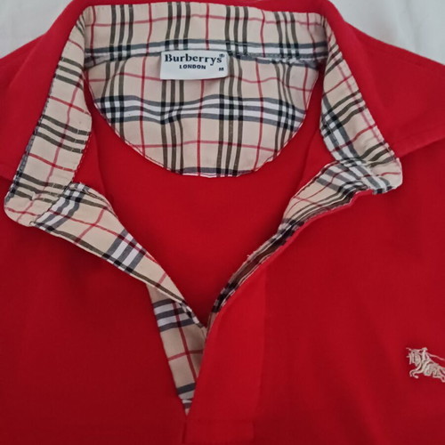 Red cotton T-shirt, size M