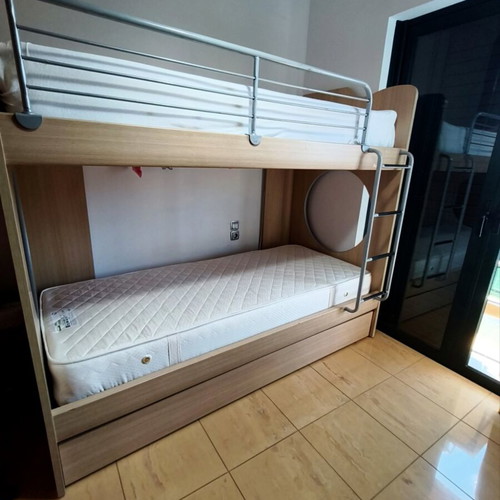Neoset triple bunk bed with 2 mattresses
