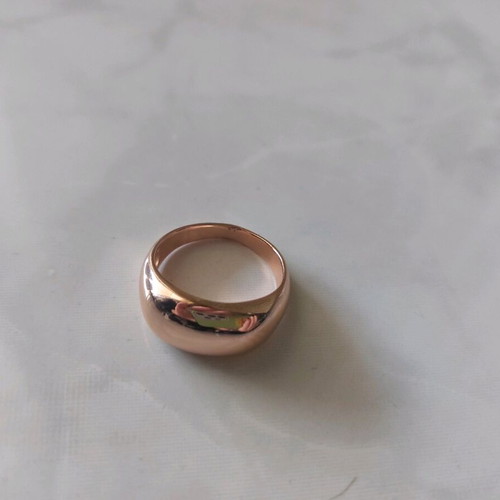 Rose gold ring like new