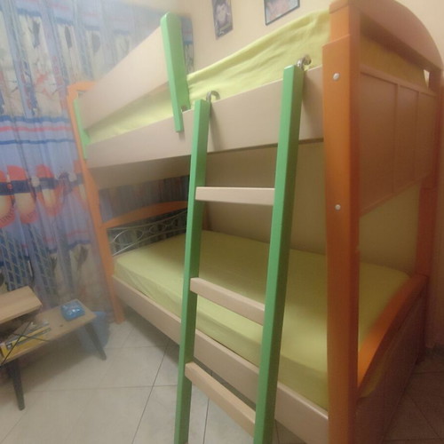 Bunk bed and desk set like new with bookshelf space