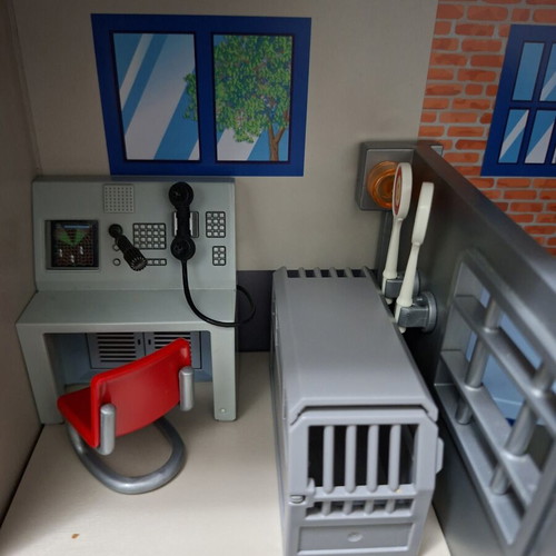 Playmobil City Action Police Station Case like new