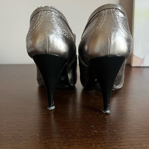 CafeNoir low pointed ankle boots silver size 38 like new