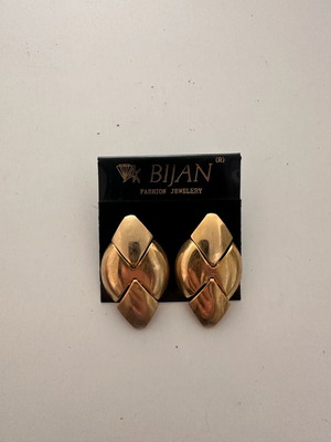 Dangling earrings rhombus like new, gold tone