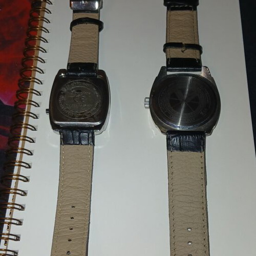 Vintage wristwatches like new, various models from World War II, non-working