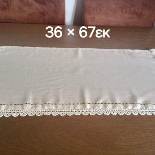 Beige doilies with handmade knitted lace, set of 3, like new