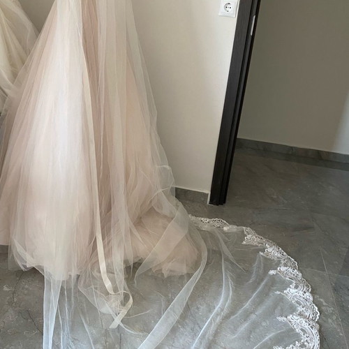 Rebecca Johnson Design wedding dress used, size M, beige