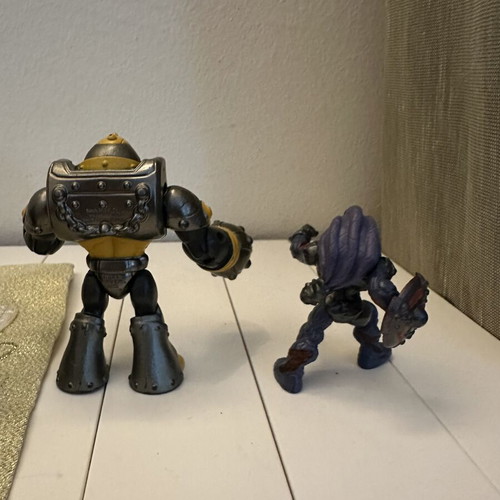 Ultra and Havok Koga Gormiti figures used
