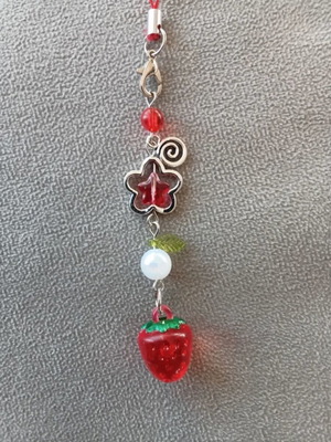 Keychain new, red and green