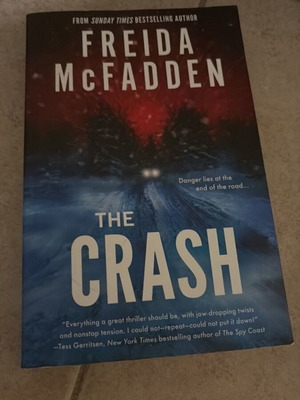 The Crash by Freida McFadden English like new psychological thriller