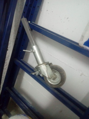 Scaffolding with wheels new with brakes