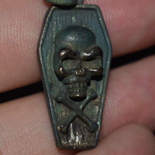 Coffin pendant silver-plated bronze used, late 19th century