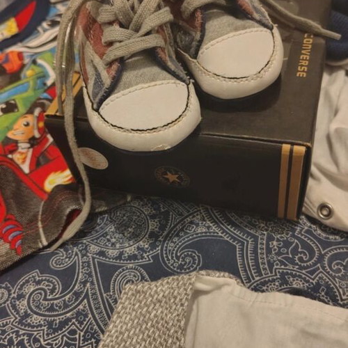 Baby clothes pack 9-12 months like new with All Stars shoes